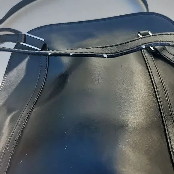 Vintage Saks 5th Ave Genuine Leather Black Bucket Structured Shoulder Bag Purse - Picture 8 of 13